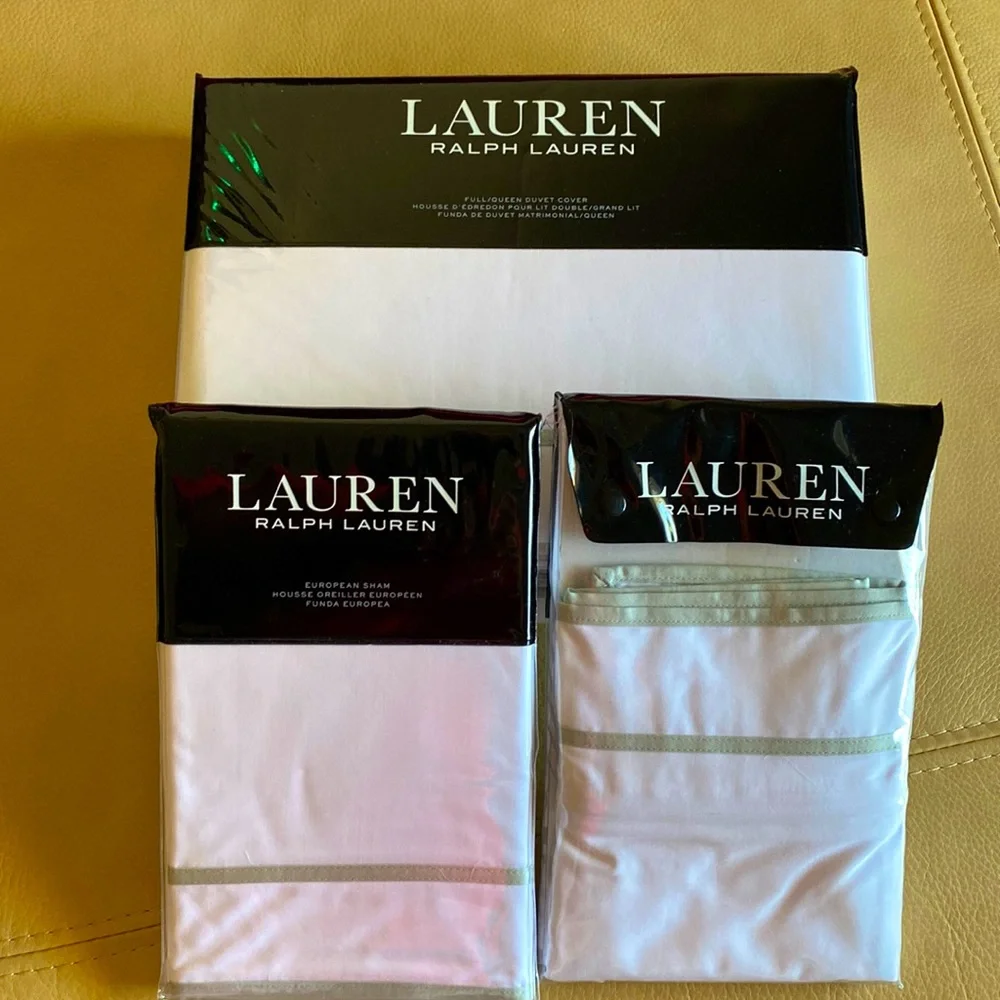 Ralph Lauren Spencer Border Sateen Duvet cover & Two Standard Shams.